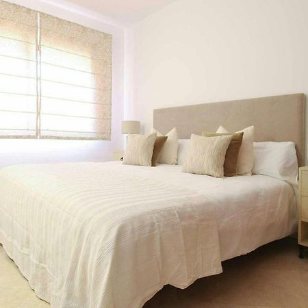 Апартаменты Piso 4 Hab. - Elviria Playa Марбелья Экстерьер фото